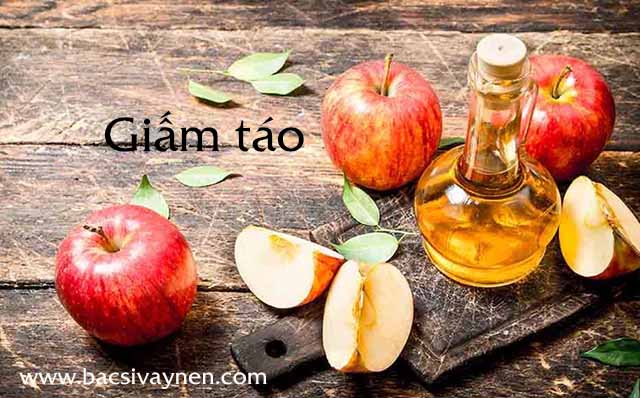 Chữa bệnh vẩy nến bằng dầu dừa và giấm táo