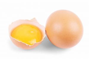 bị viêm khớp vẩy nến không nên ăn trứng