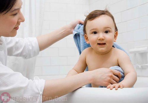 Điều trị bệnh á sừng ở trẻ em