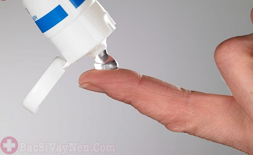 Thuốc bôi điều trị bệnh vẩy nến ở chân tay
